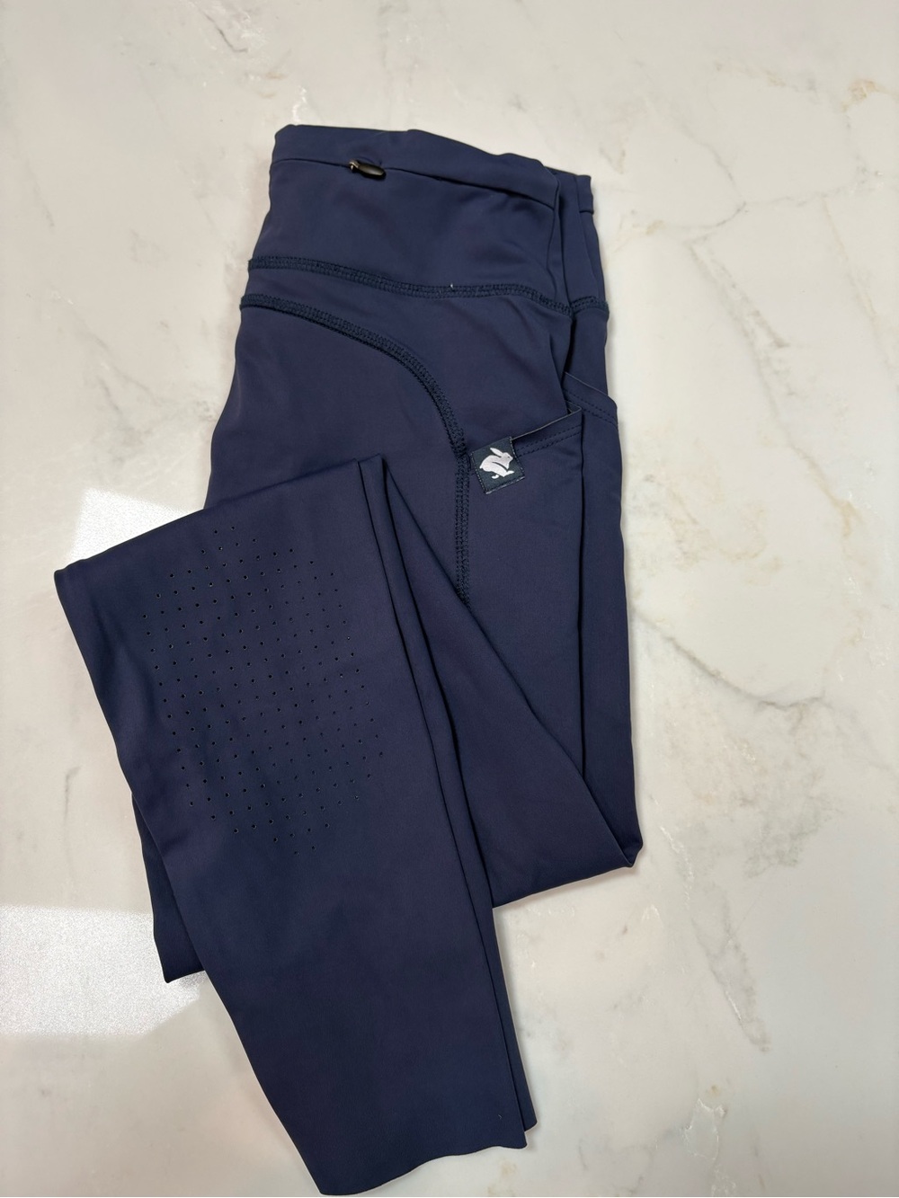 Rabbit Performance Leggings in Navy with Side Pocket